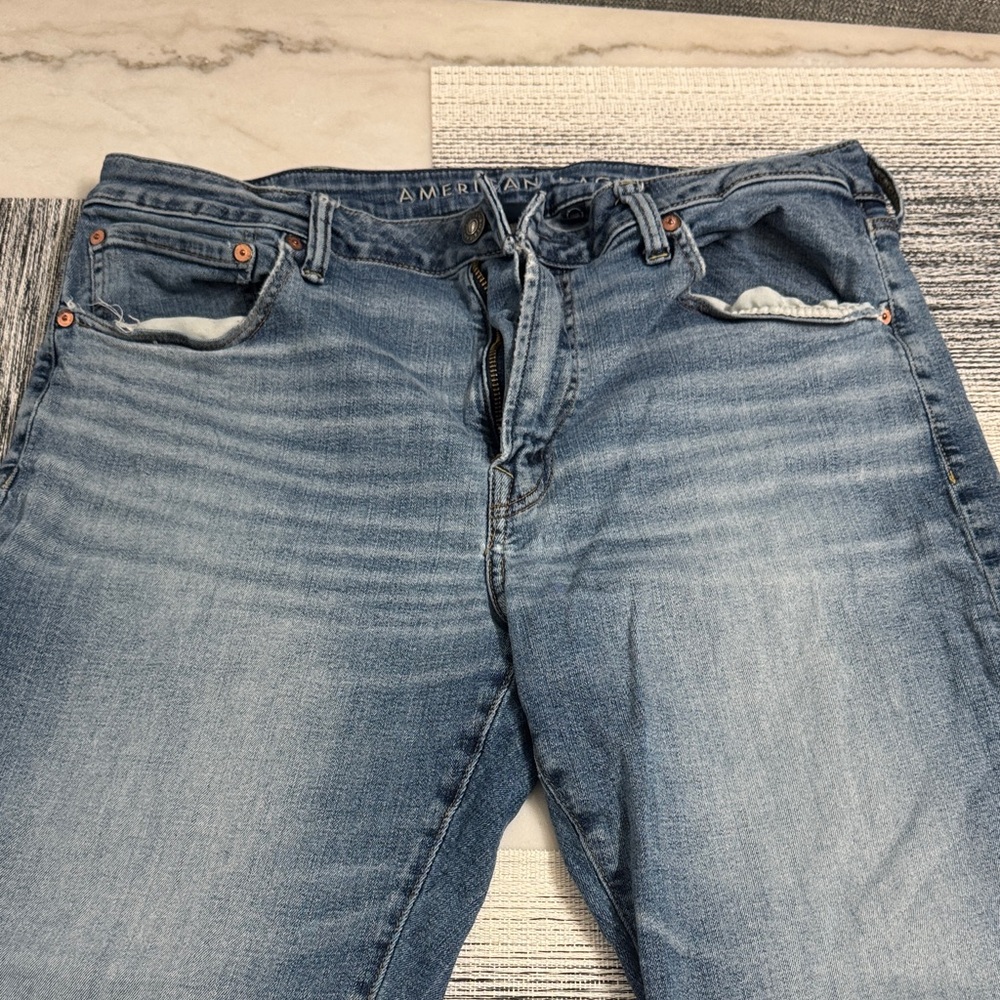 American Eagle Outfitters Men's Athletic Straight Jeans